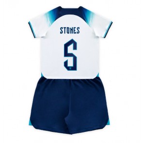 England John Stones #5 Replika Babytøj Hjemmebanesæt Børn VM 2022 Kortærmet (+ Korte bukser)